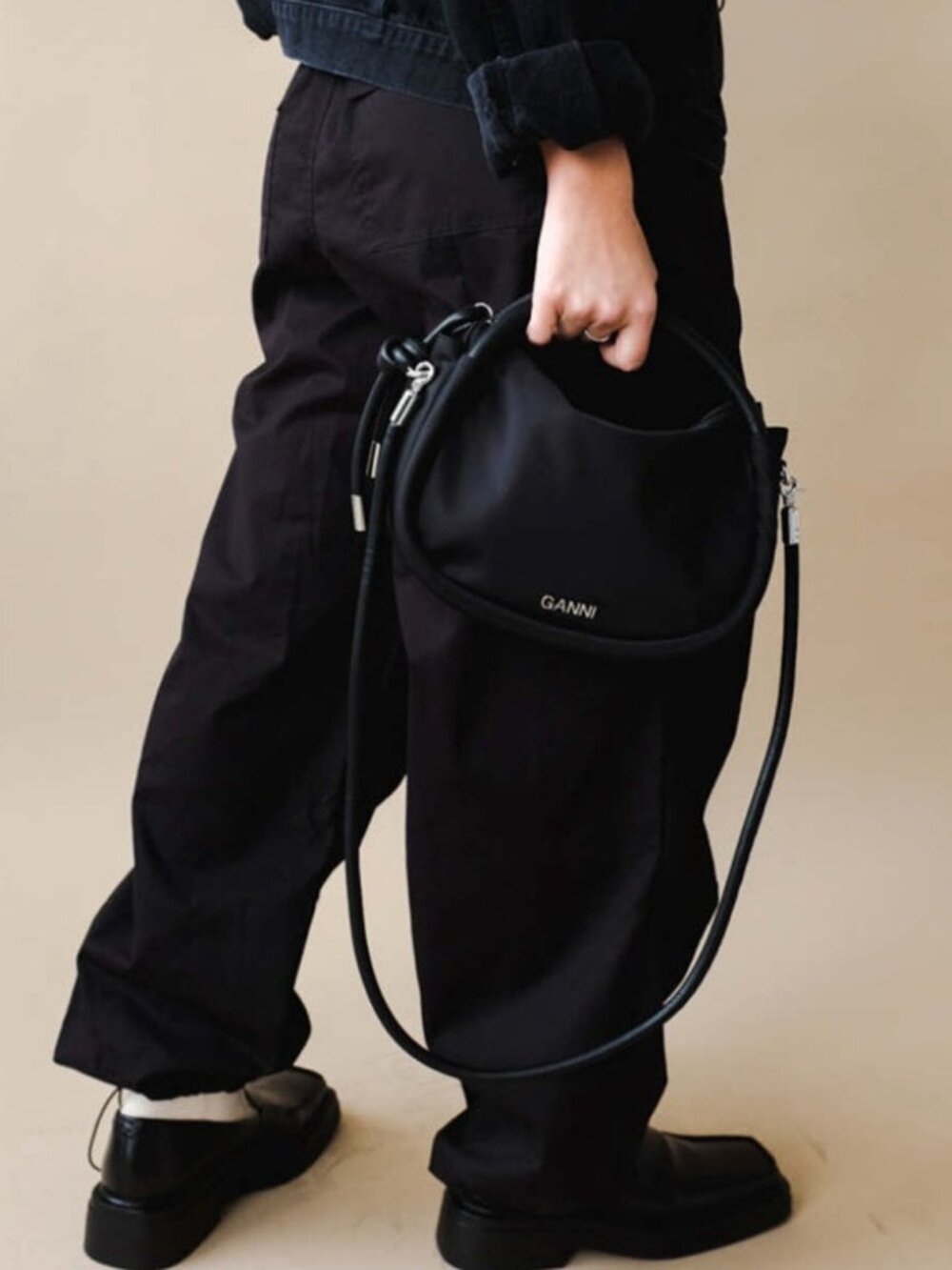 🌺🌺GANNI RECYCLED NYLON KNOT MINI BAG